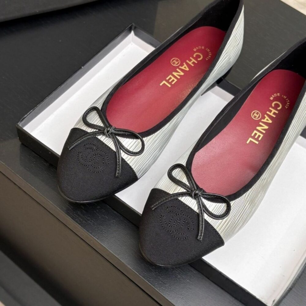 Alternative view of Chanel Cap Toe CC Ballerina Flats Silver