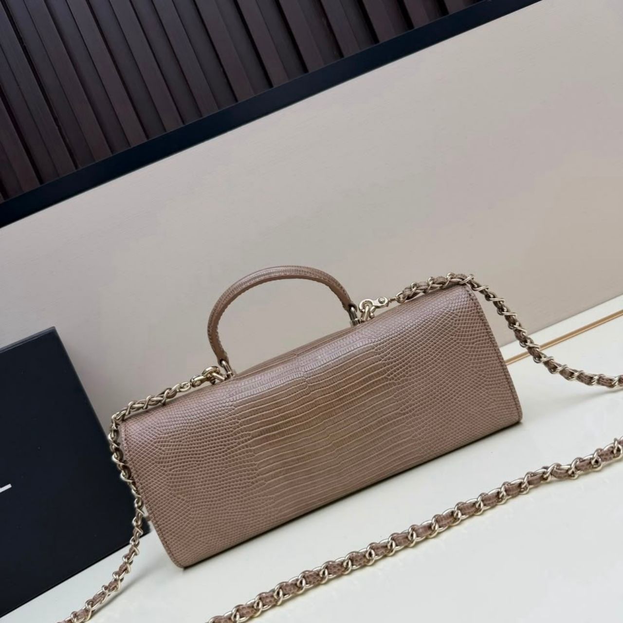 Chanel Calfskin Lizard Embossed Clutch With Chain Dark Khaki 25cm - Image 8