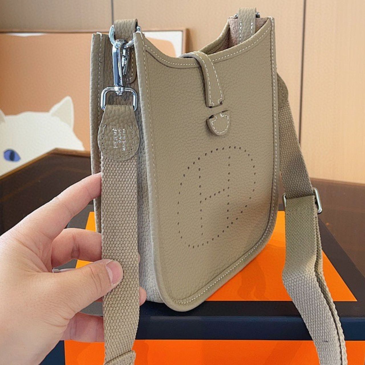 Hermes Mini Evelyne Bag Beige Marfa 21cm H085800CCAI - Image 7