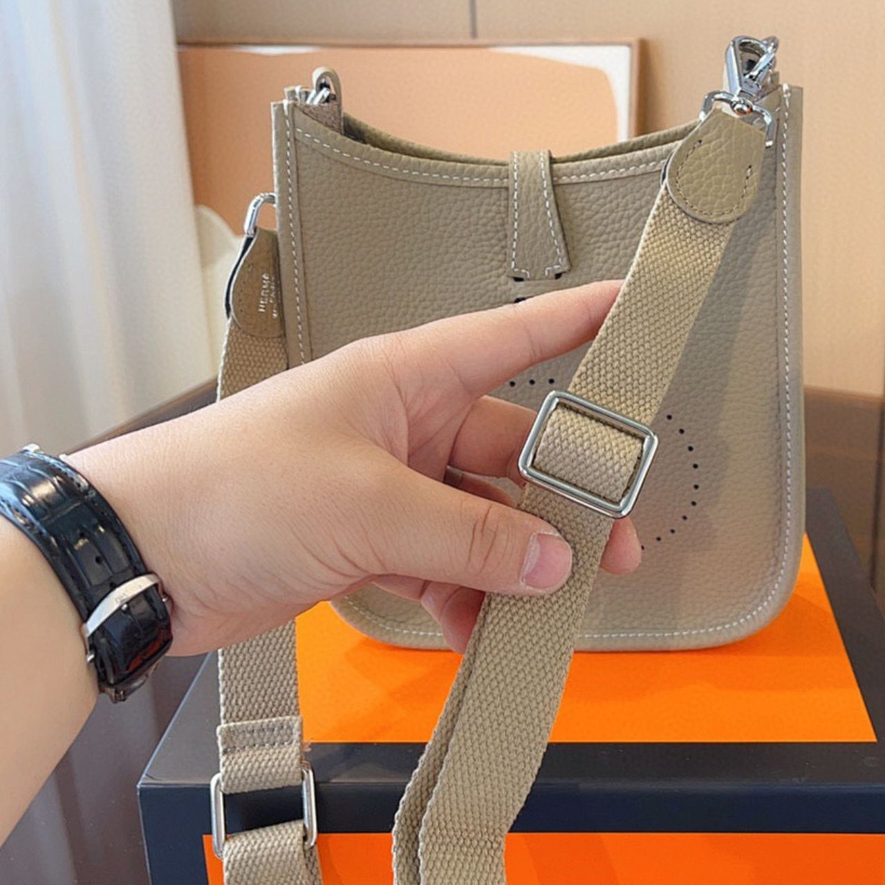 Hermes Mini Evelyne Bag Beige Marfa 21cm H085800CCAI - Image 5