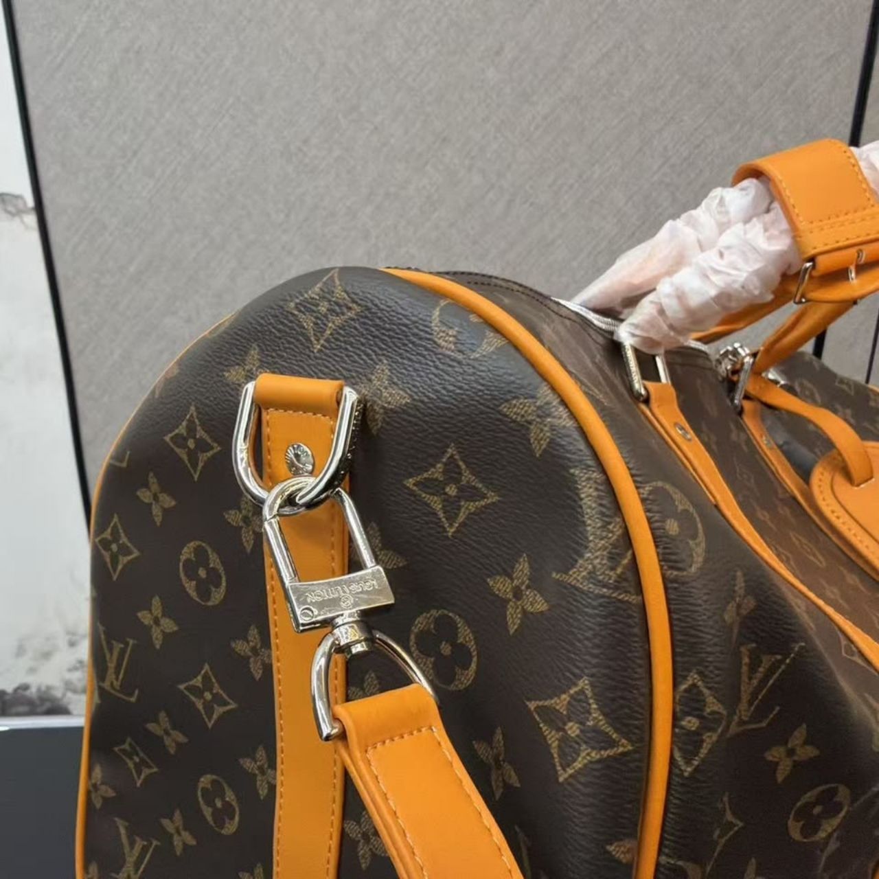 Louis Vuitton Keepall Bandouliere 50 Safran Yellow 50cm M12634 - Image 4