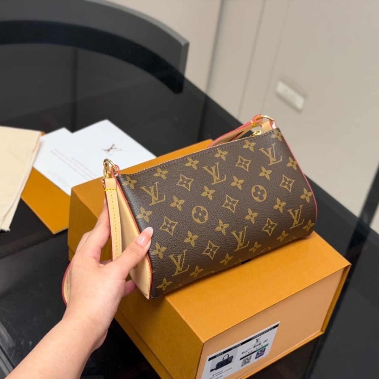 Louis Vuitton Pochette Tirette Monogram 20cm M12859 - Image 8