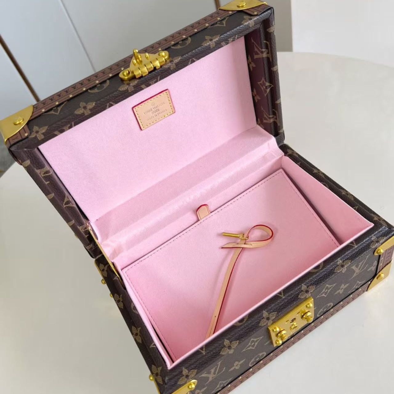 Prestige Edition - Louis Vuitton Coffret Tresor Monogram 25cm M29654 - Image 4