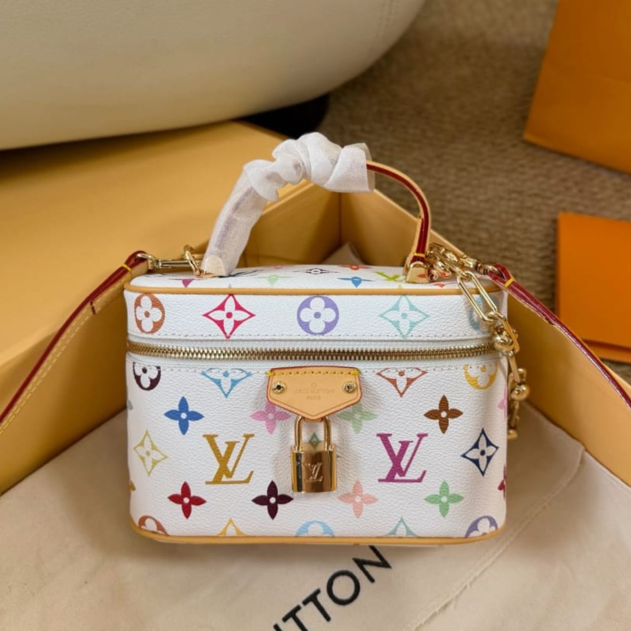 Louis Vuitton LV X TM Vanity Chain Pouch Multicolor White 19Cm M13662 - Image 3