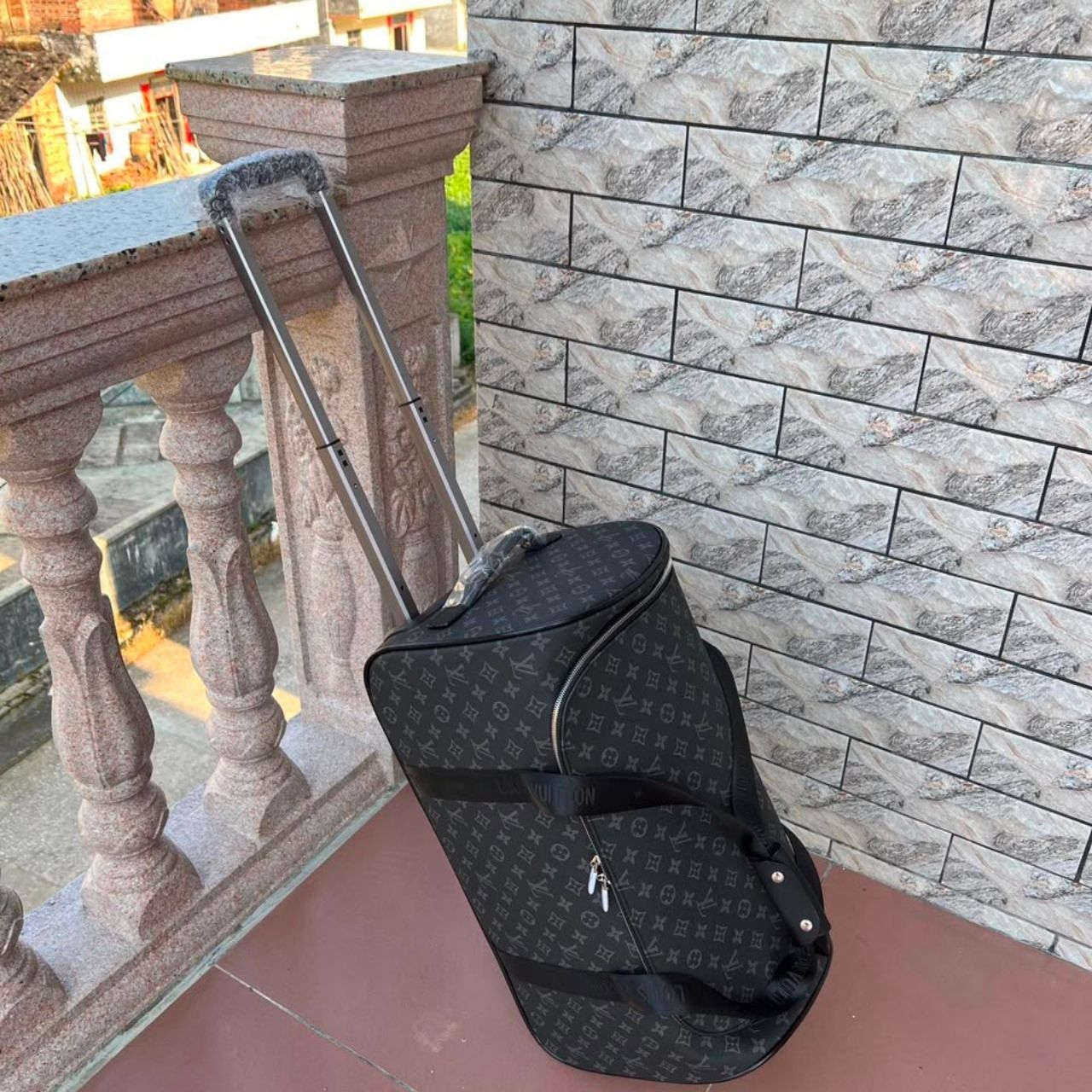 Louis Vuitton Horizon Soft Duffle 55 Monogram Eclipse 55cm M20109 - Image 6