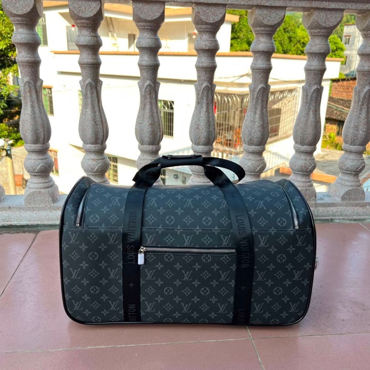 Louis Vuitton Horizon Soft Duffle 55 Monogram Eclipse 55cm M20109 - Image 4