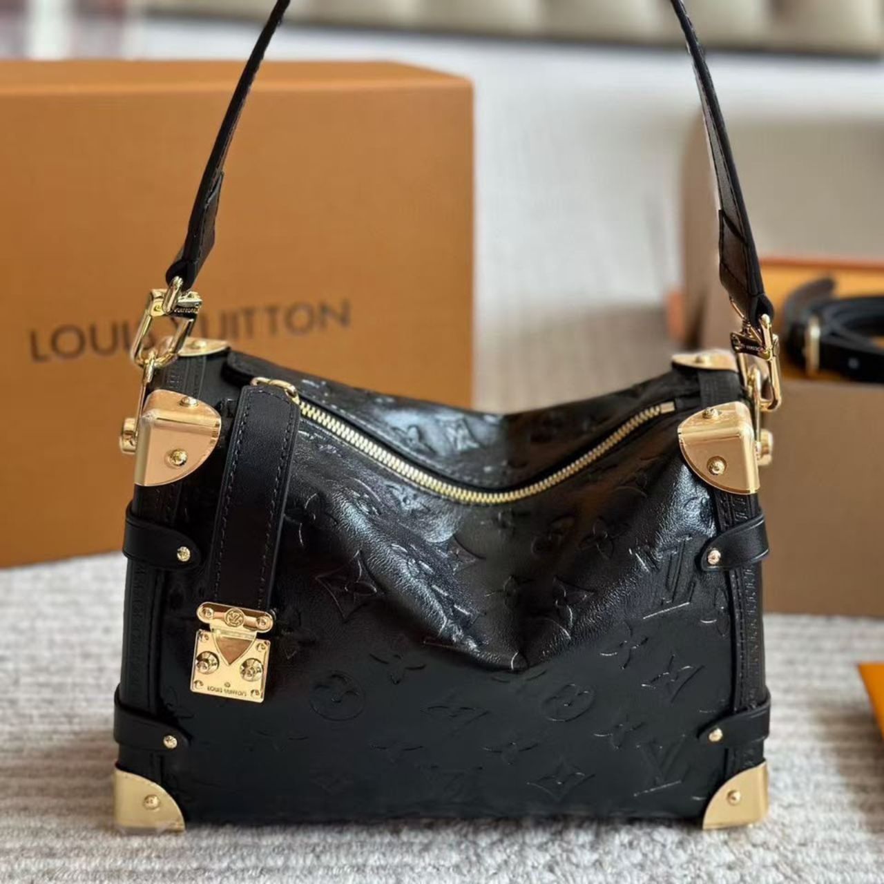 Louis Vuitton Side Trunk MM 23cm M26304 - Image 9