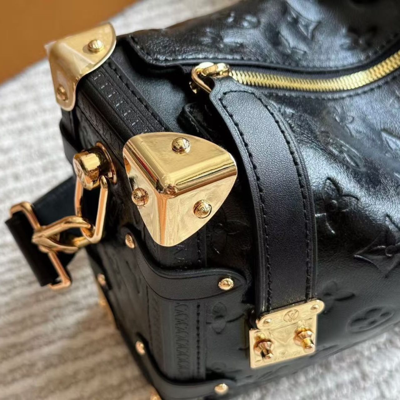 Louis Vuitton Side Trunk MM 23cm M26304 - Image 5