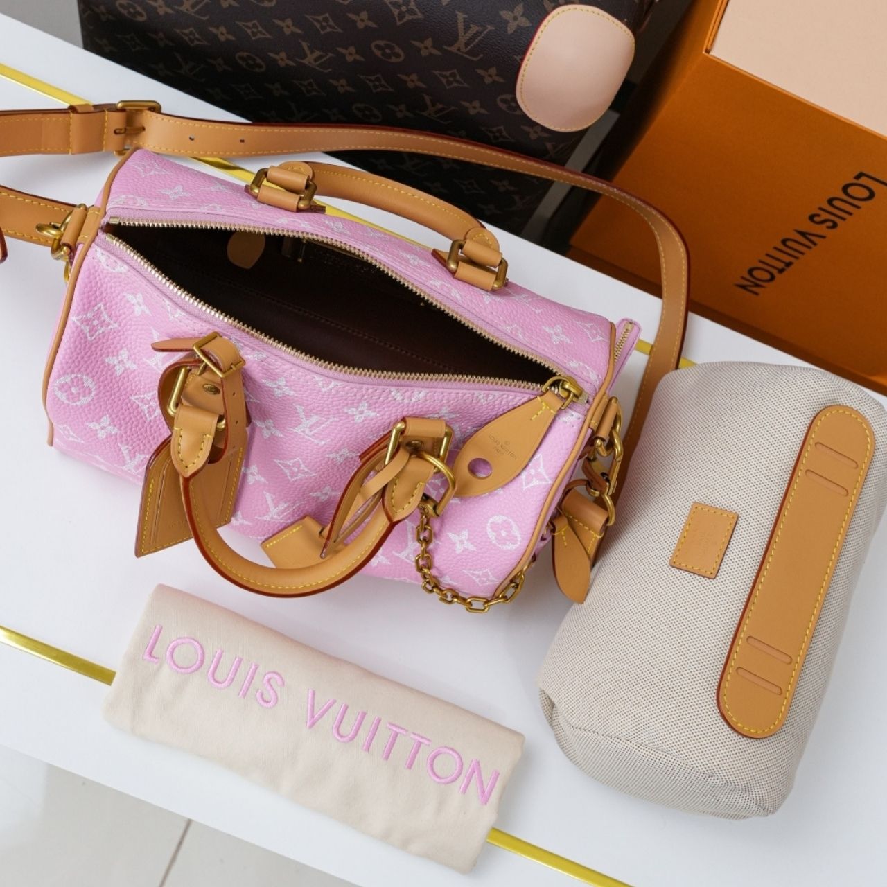 Prestige Edition - Louis Vuitton Speedy P9 Bandouliere 25 Candy 25cm M28648 - Image 10