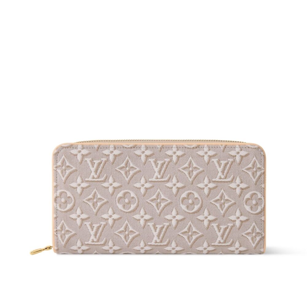 Louis Vuitton Zippy Wallet Monogram Embleme Peuplier 19cm M29575