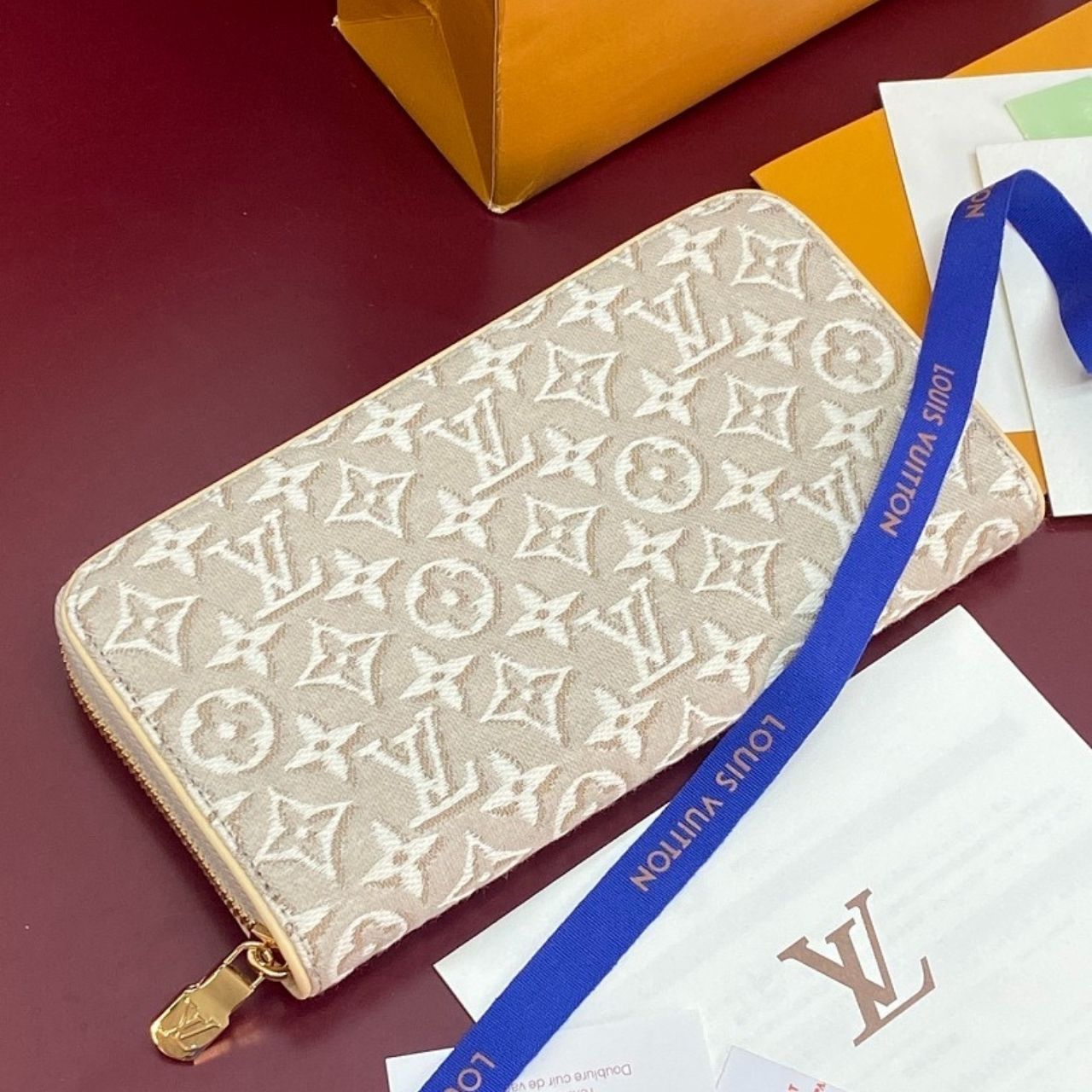 Louis Vuitton Zippy Wallet Monogram Embleme Peuplier 19cm M29575 - Image 11