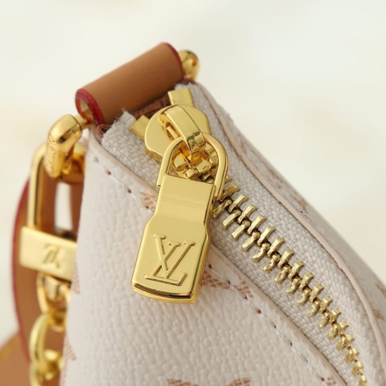 Louis Vuitton Multipass Monogram Dune 30cm M2A078 - Image 5