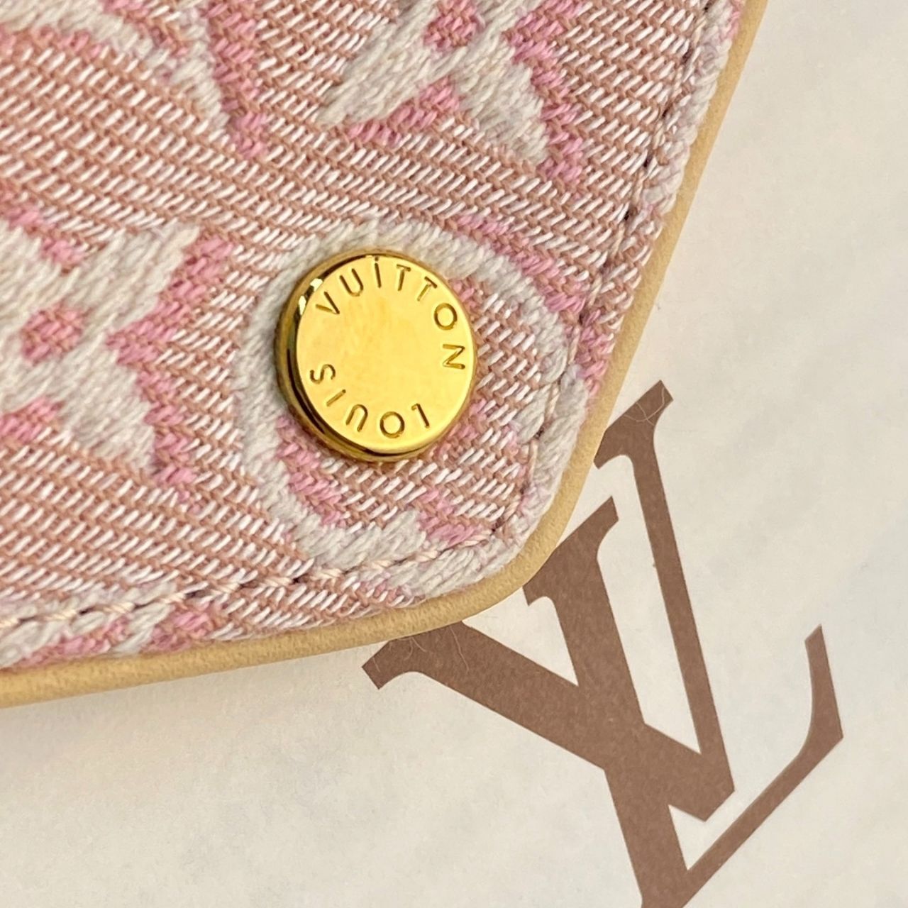Louis Vuitton Victorine Wallet Monogram Embleme Rose Ruban 12cm M2A151 - Image 12