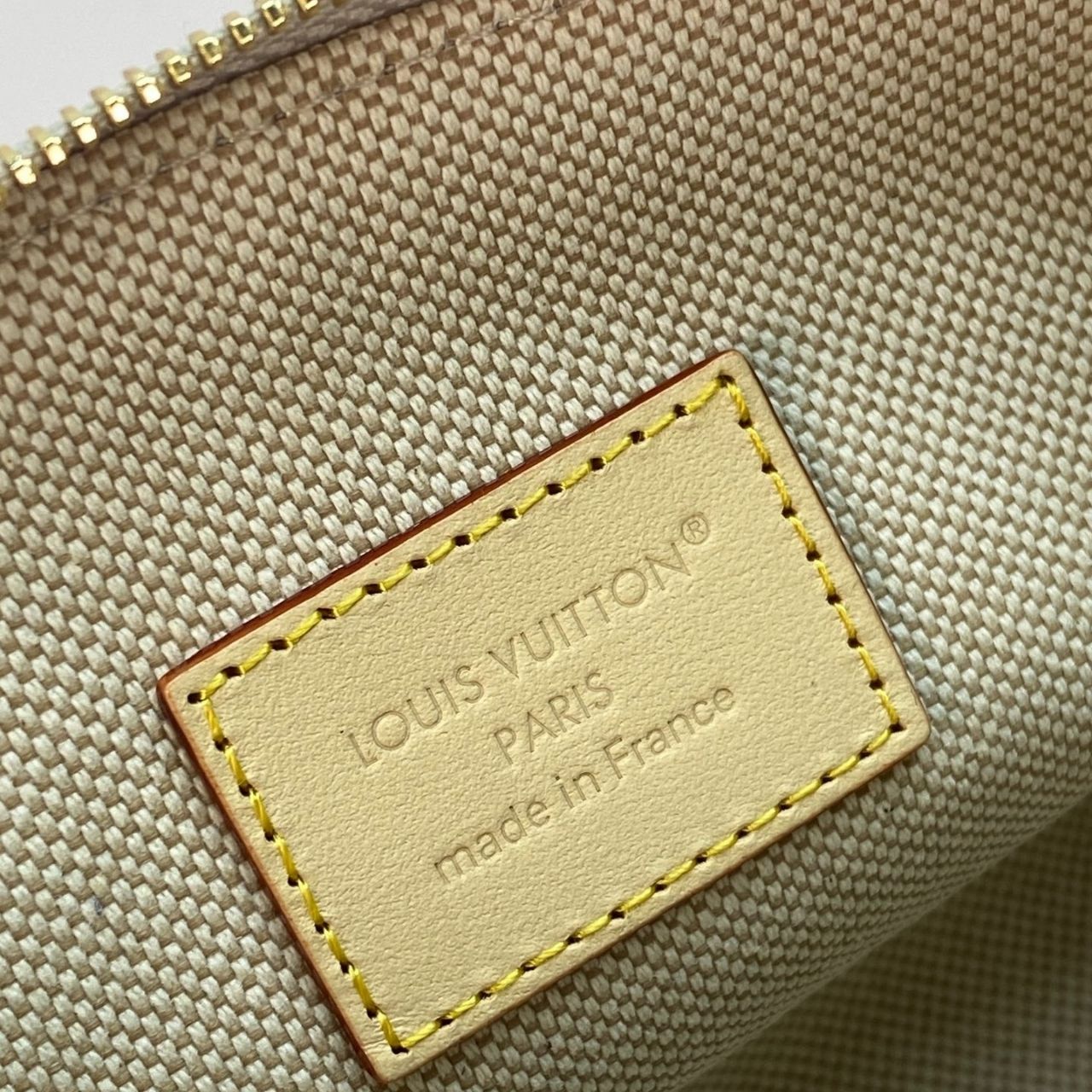 Louis Vuitton Pochette Cosmetique PM Peuplier Beige 19cm M2A320 - Image 9