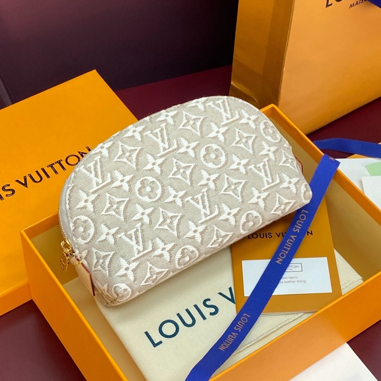 Louis Vuitton Pochette Cosmetique PM Peuplier Beige 19cm M2A320 - Image 6