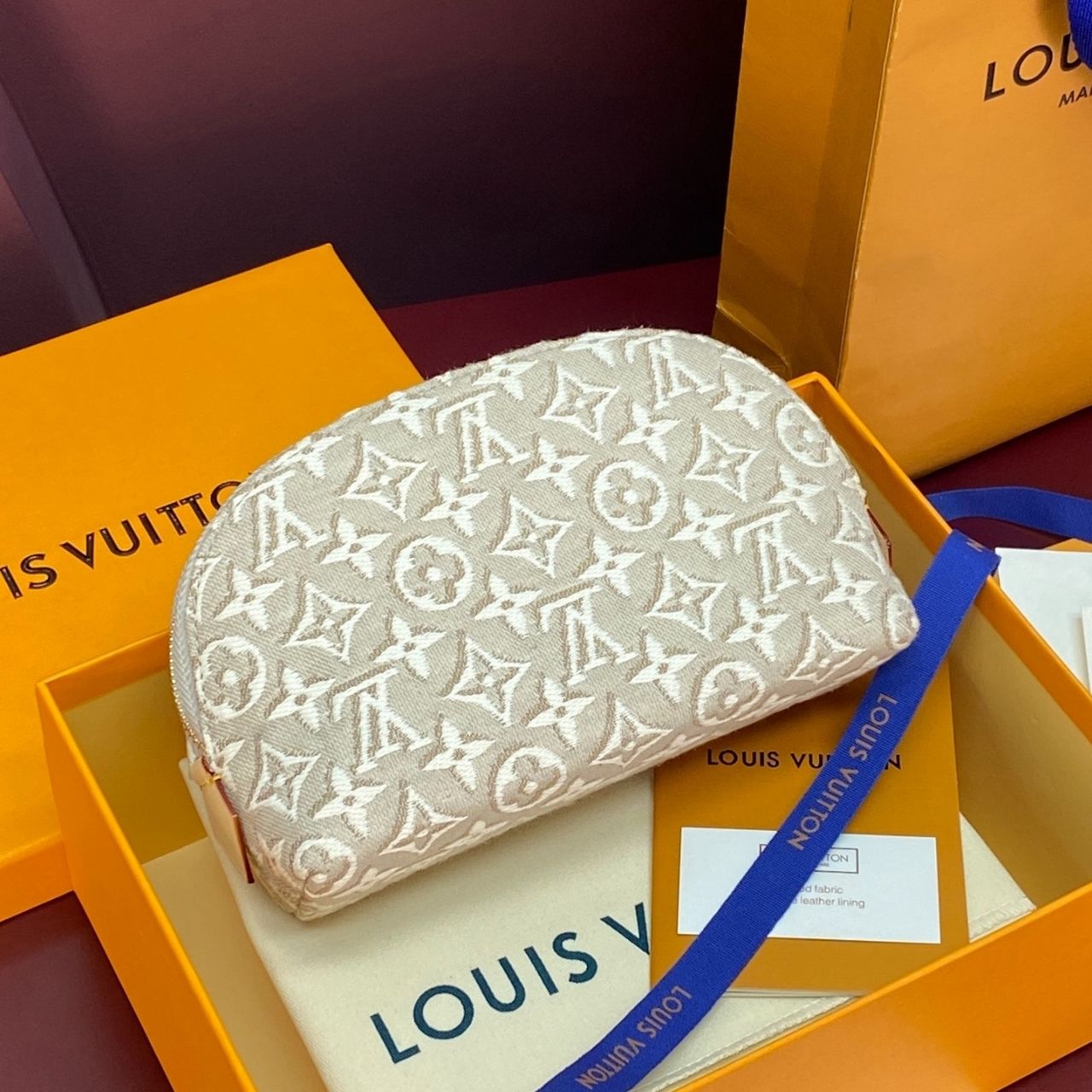 Louis Vuitton Pochette Cosmetique PM Peuplier Beige 19cm M2A320 - Image 2