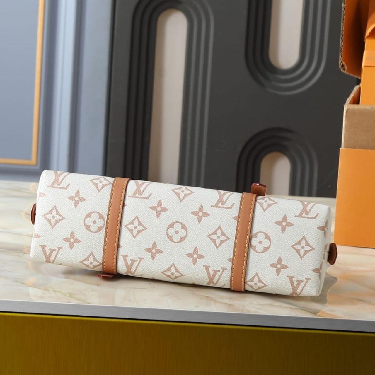 Louis Vuitton Squire East-West Monogram Dune 29cm M2A457 - Image 9