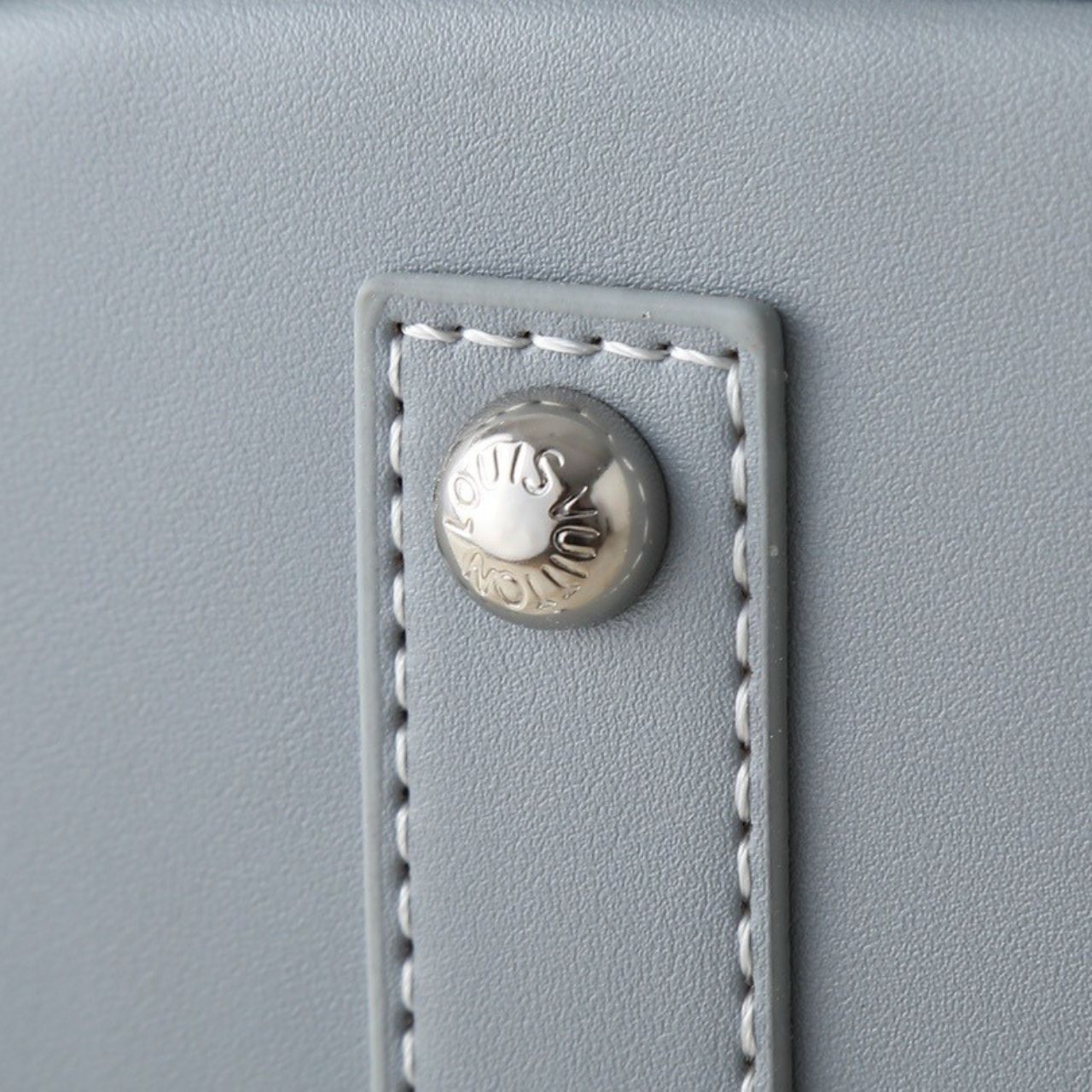Louis Vuitton Alma BB Monogram Trianon Gray 25cm M12561 - Image 6