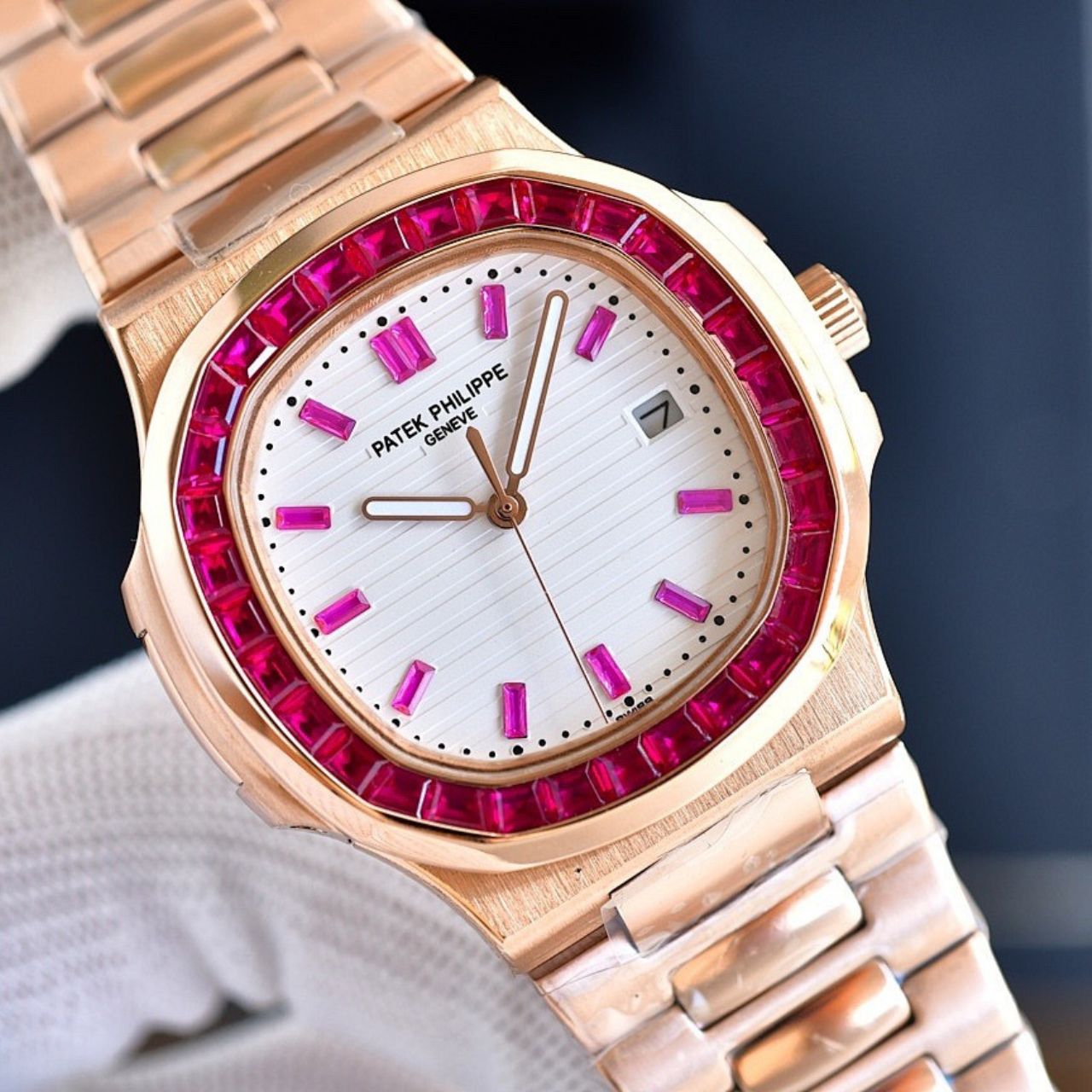 Patek Philippe Nautilus Ruby Bezel White Dial 40mm 5723 112R 001 - Image 6