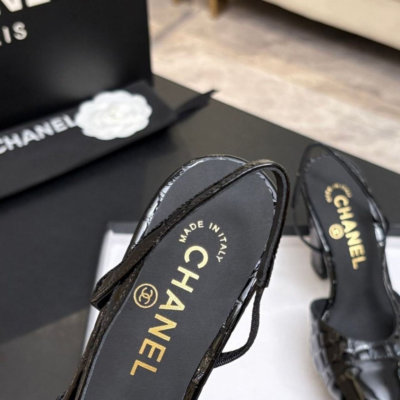 Chanel Calfskin Crocodile Embossed Patent Cap Toe CC Slingback Sandals Black - Image 4