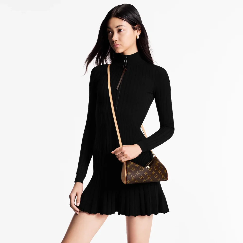 Alternative view of Prestige Edition - Louis Vuitton Pochette Tirette Monogram 20cm M12859