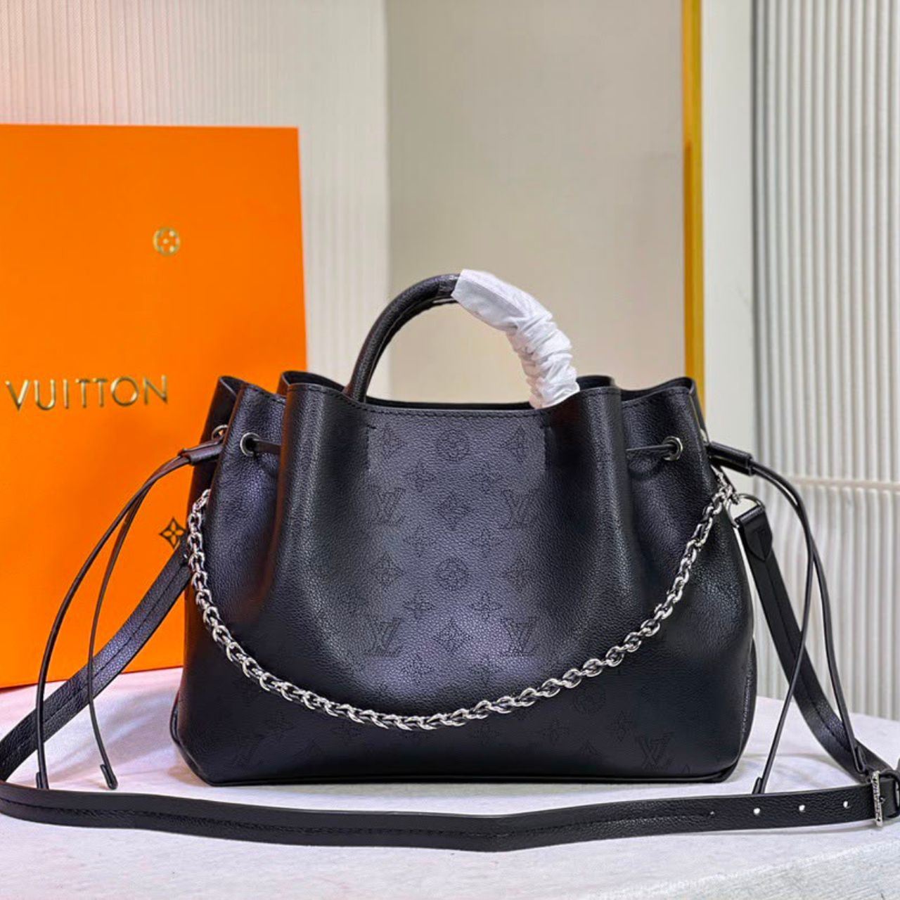 Louis Vuitton Bella Tote Bag Black 32cm M59200 - Image 3