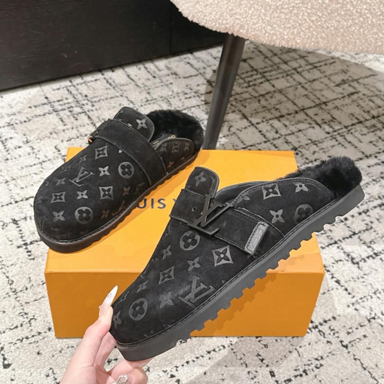 Louis Vuitton LV Cosy Mule Monogram Suede Black - Image 5