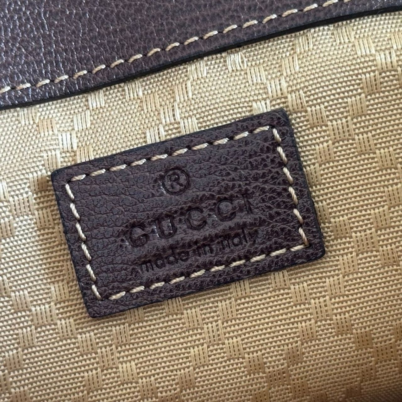 Gucci GG Marmont Small Shoulder Bag Beige GG Canvas 23Cm - Image 5