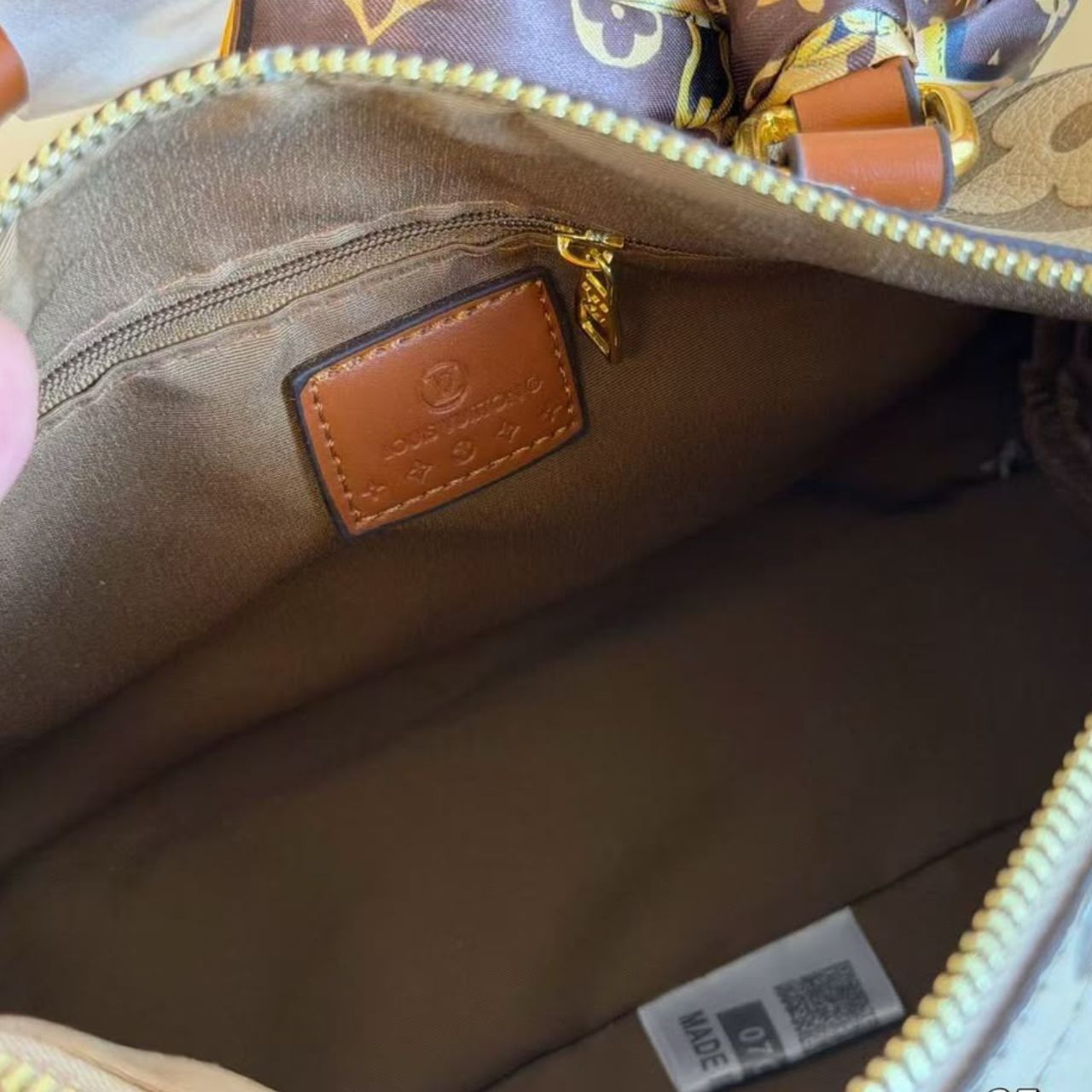 Louis Vuitton Speedy Bandouliere 25 Monogram Empreinte Beige Brown 25cm - Image 7