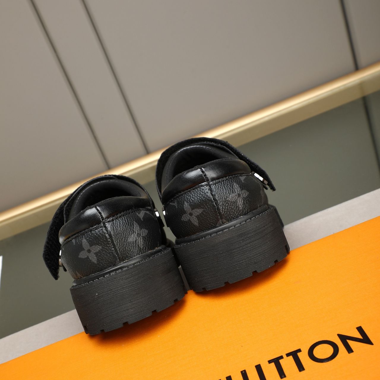 Louis Vuitton x Timberland Monogram Clog Black - Image 6