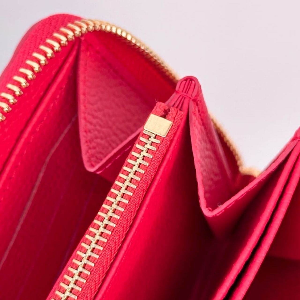 Prestige Edition - Louis Vuitton Zippy Wallet Red 19.5cm - Image 7