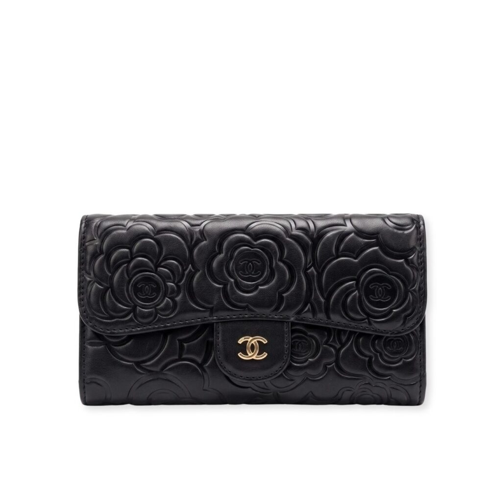 Chanel Camellia Embossed Flap Wallet Black 19Cm
