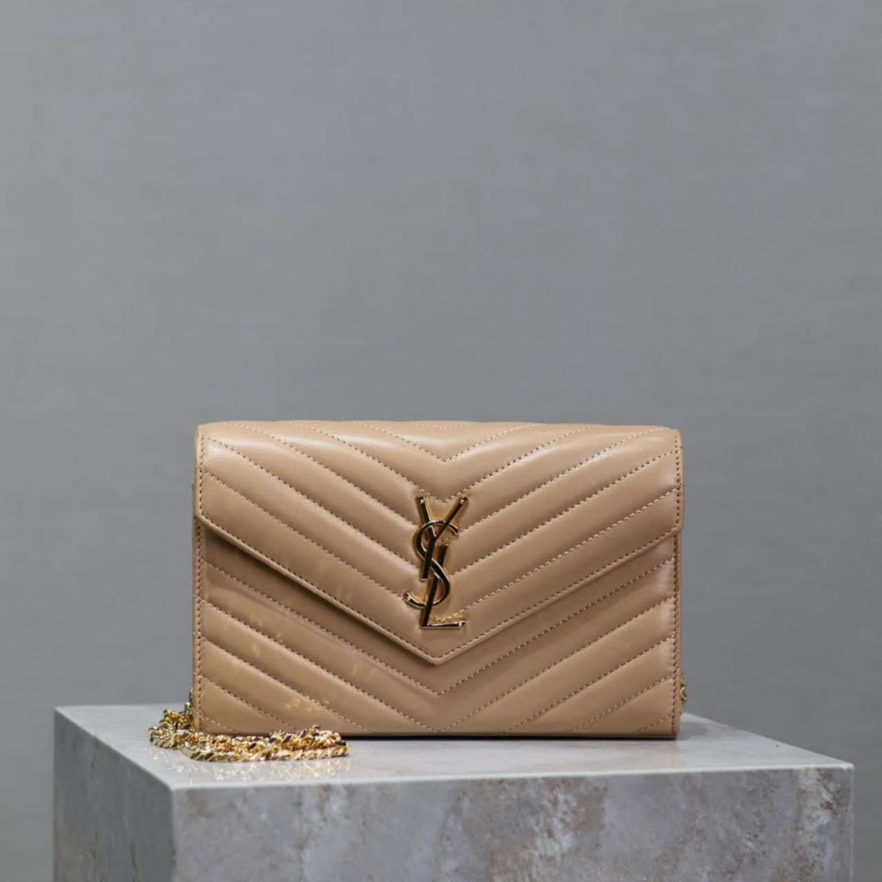 Saint Laurent Cassandre Chevron Quilted Shoulder Bag 22.5cm 377828BOW01 - Image 3