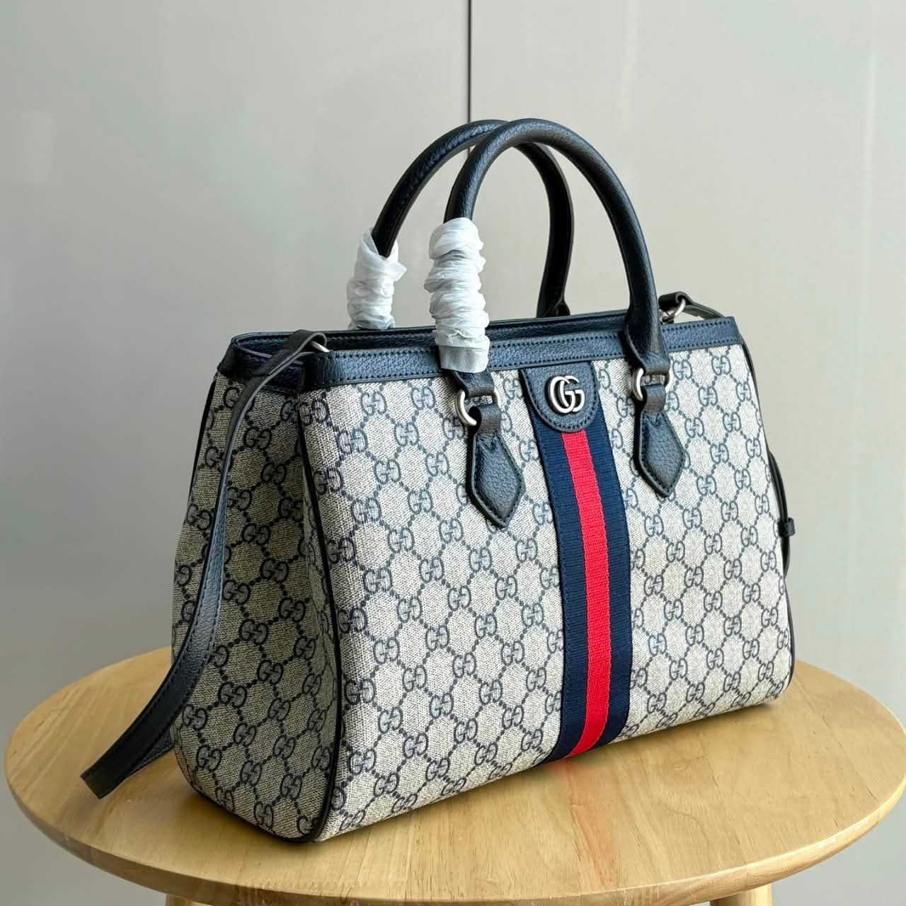 Gucci Ophidia GG Supreme Medium Top Handle Bag 33.5cm - Image 3