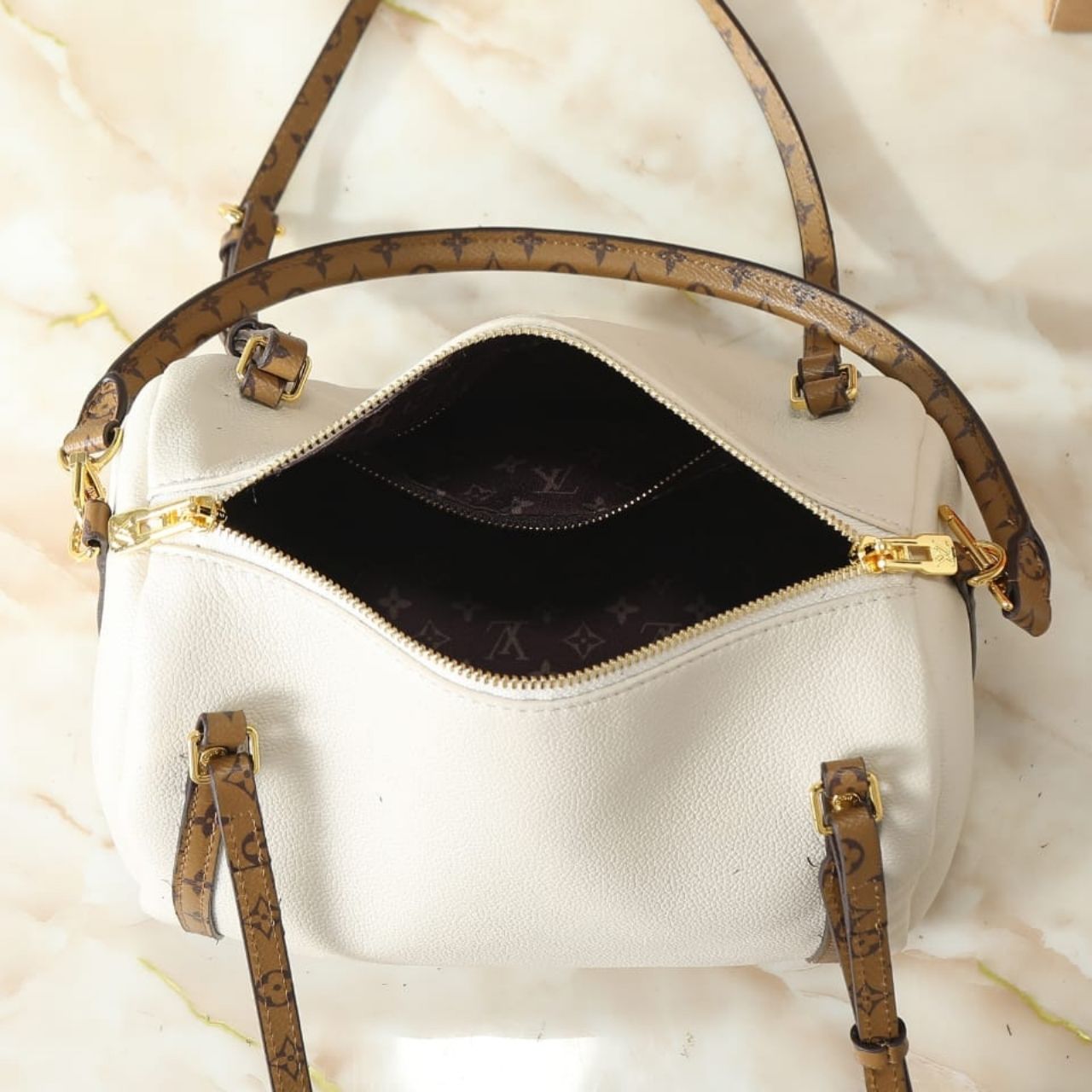 Louis Vuitton Express PM Vanille 26cm M29392 - Image 6