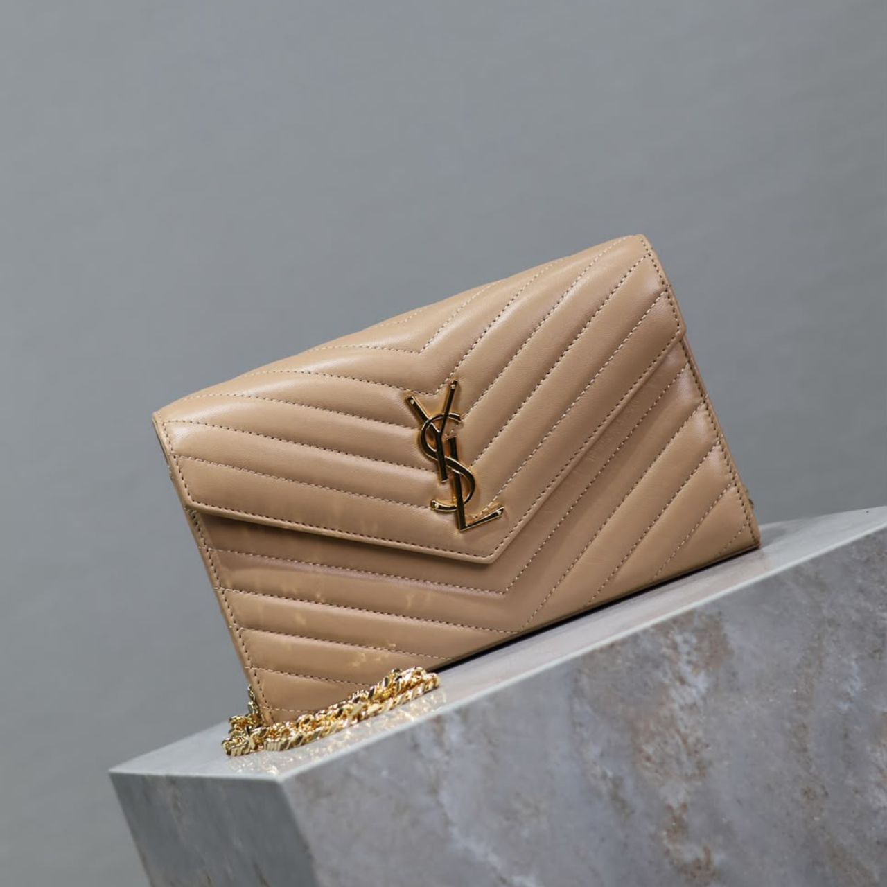 Saint Laurent Cassandre Chevron Quilted Shoulder Bag 22.5cm 377828BOW01 - Image 4