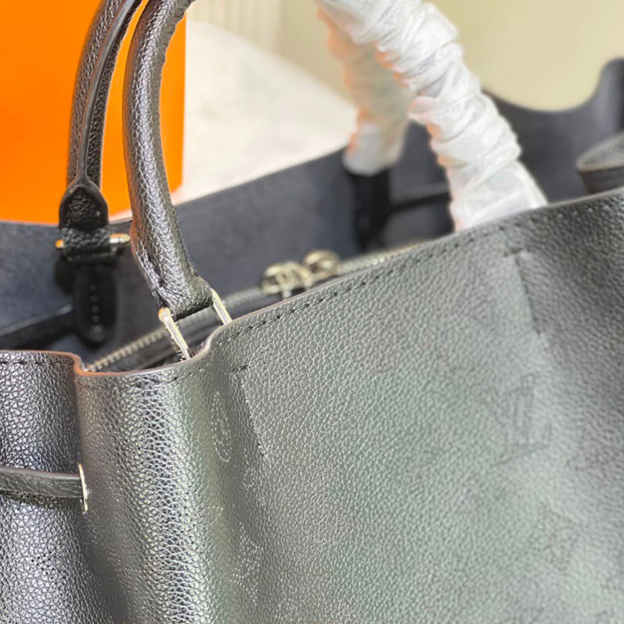 Louis Vuitton Bella Tote Bag Black 32cm M59200 - Image 10