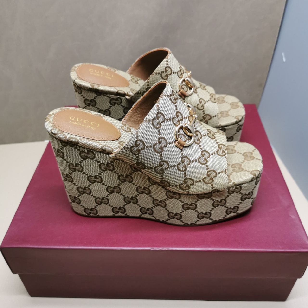 Gucci Women's Wedge Sandal With Horsebit - Image 4