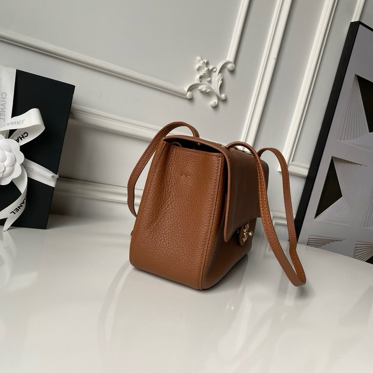 Chanel Metiers Dart 2026 Maxi Flap Bag Camel 38cm AS6233 B24008 U8390 - Image 4
