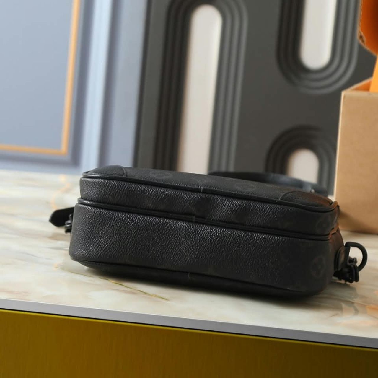 Louis Vuitton Nil Monogram Eclipse Black 25cm - Image 5
