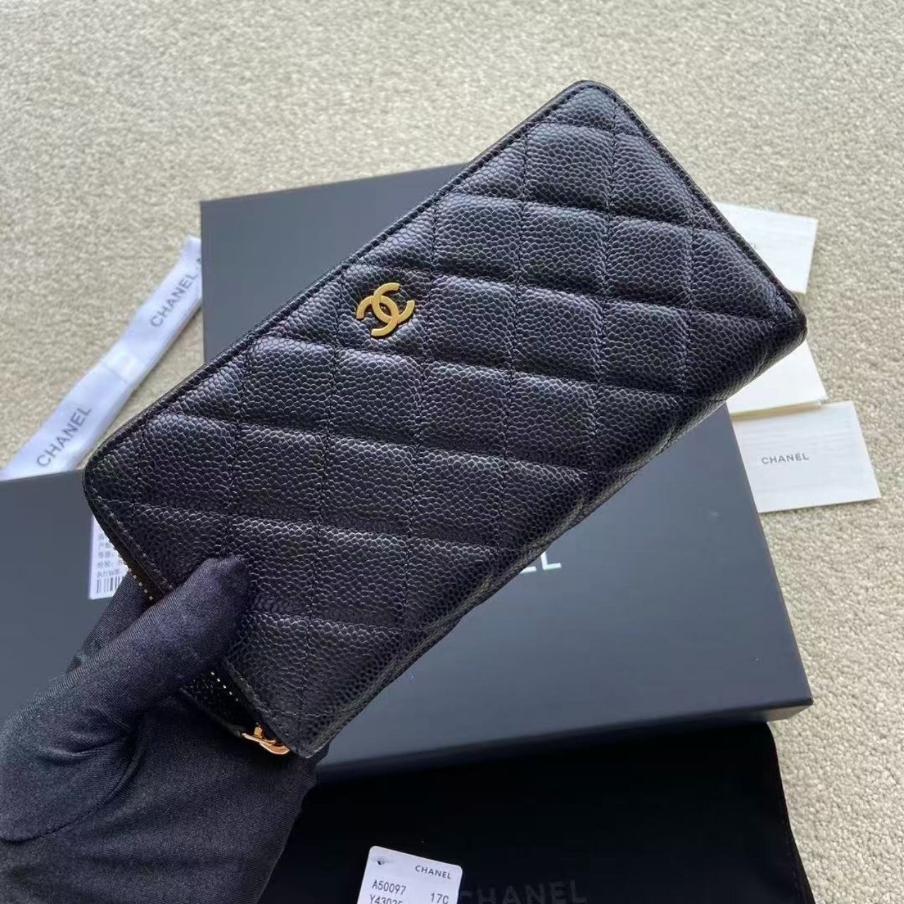 Prestige Edition - Chanel Classic Quilted Zip Around Long Wallet Black 19.5cm - Image 3