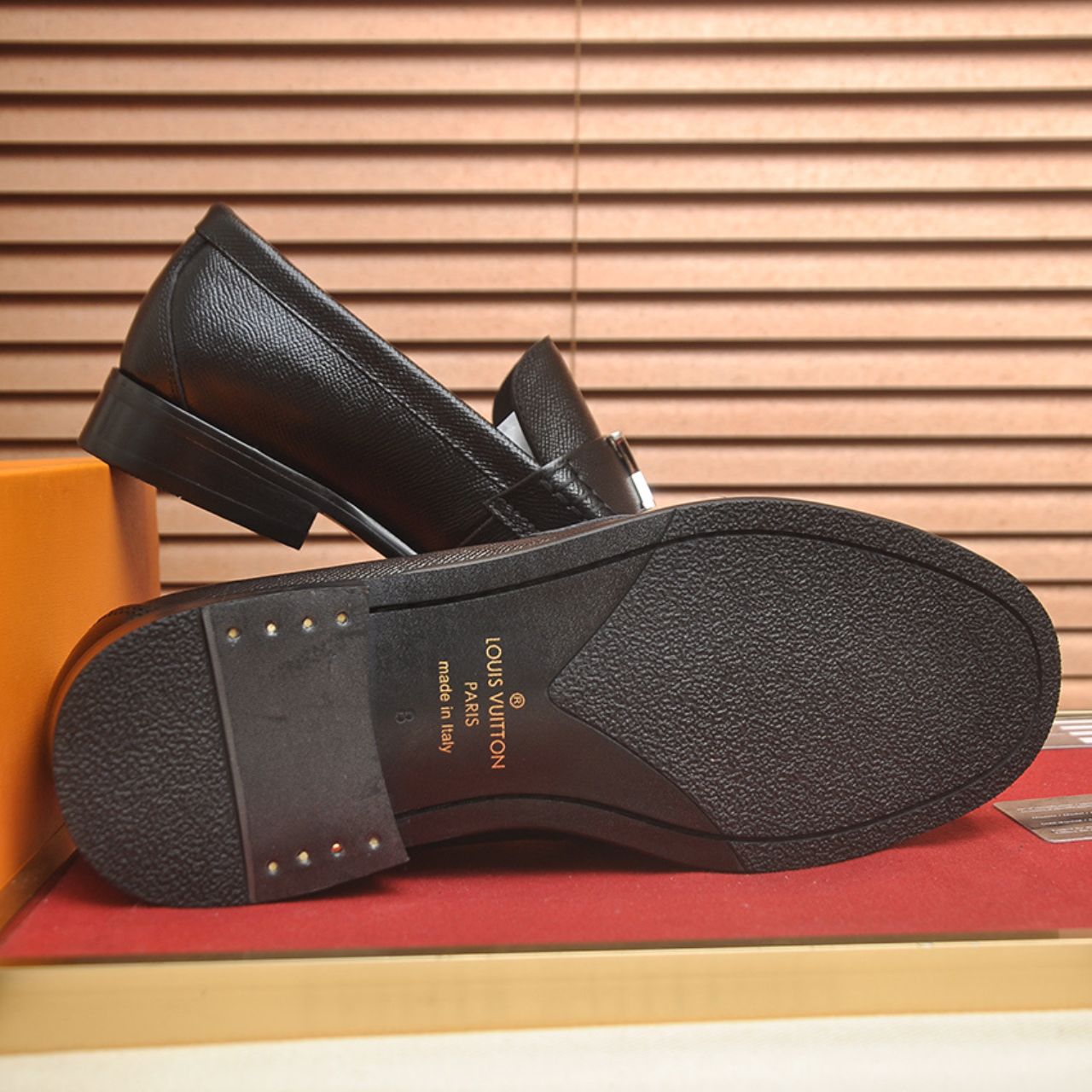 Louis Vuitton Major Loafer Black 1AIYVW - Image 7