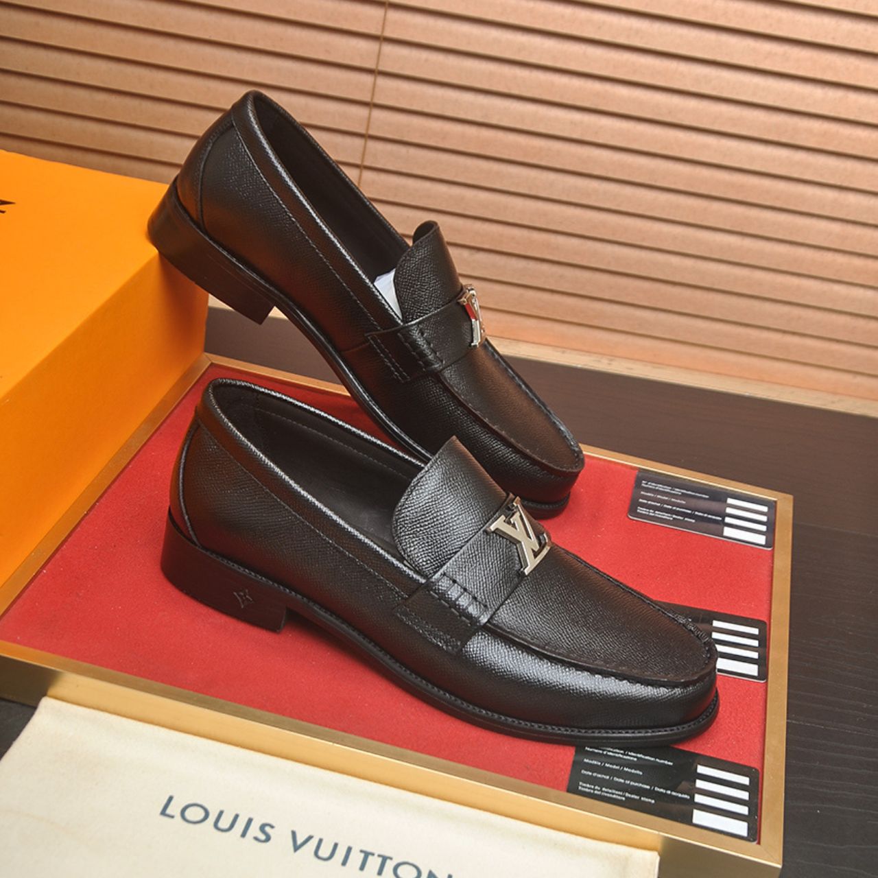 Louis Vuitton Major Loafer Black 1AIYVW - Image 5