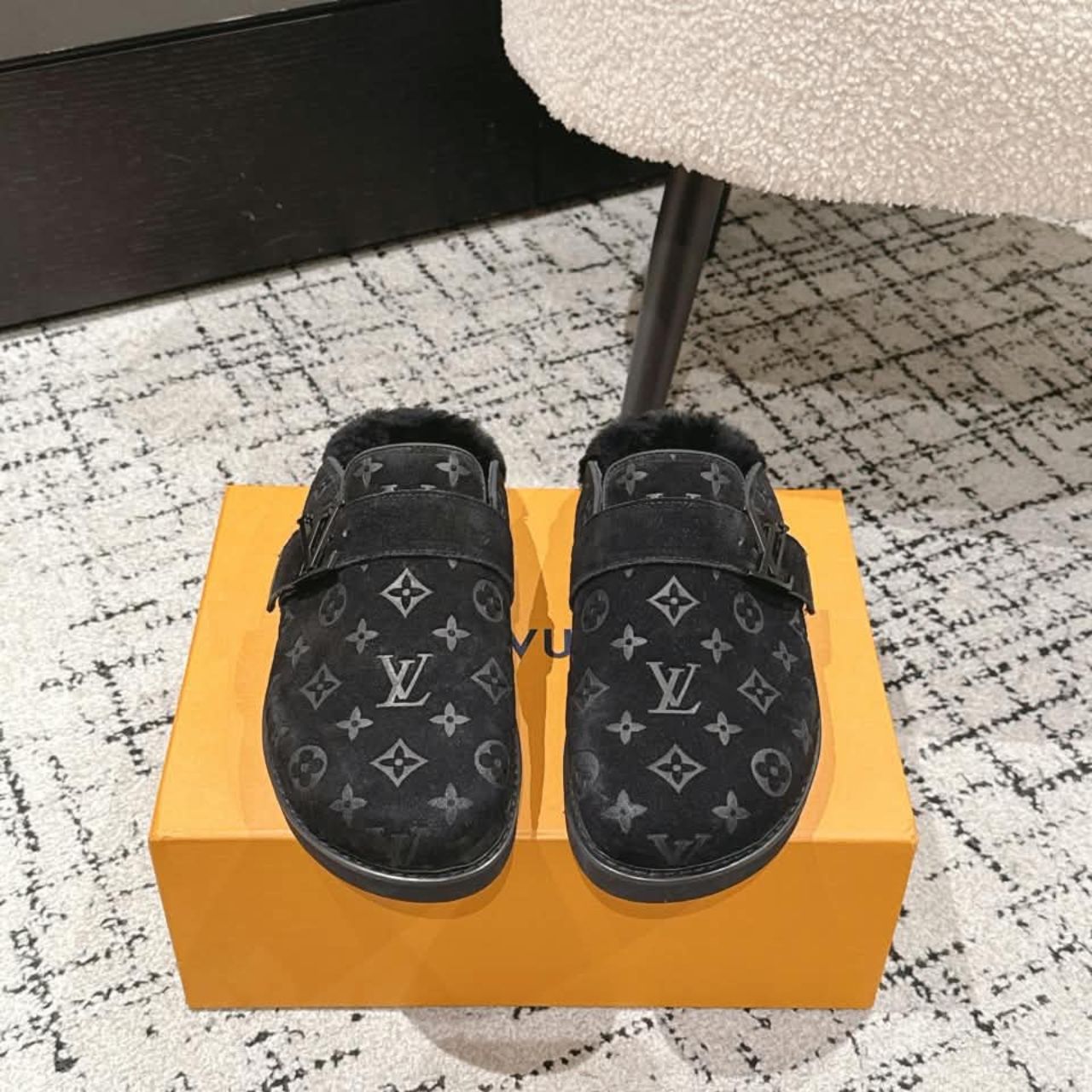 Louis Vuitton LV Cosy Mule Monogram Suede Black - Image 4