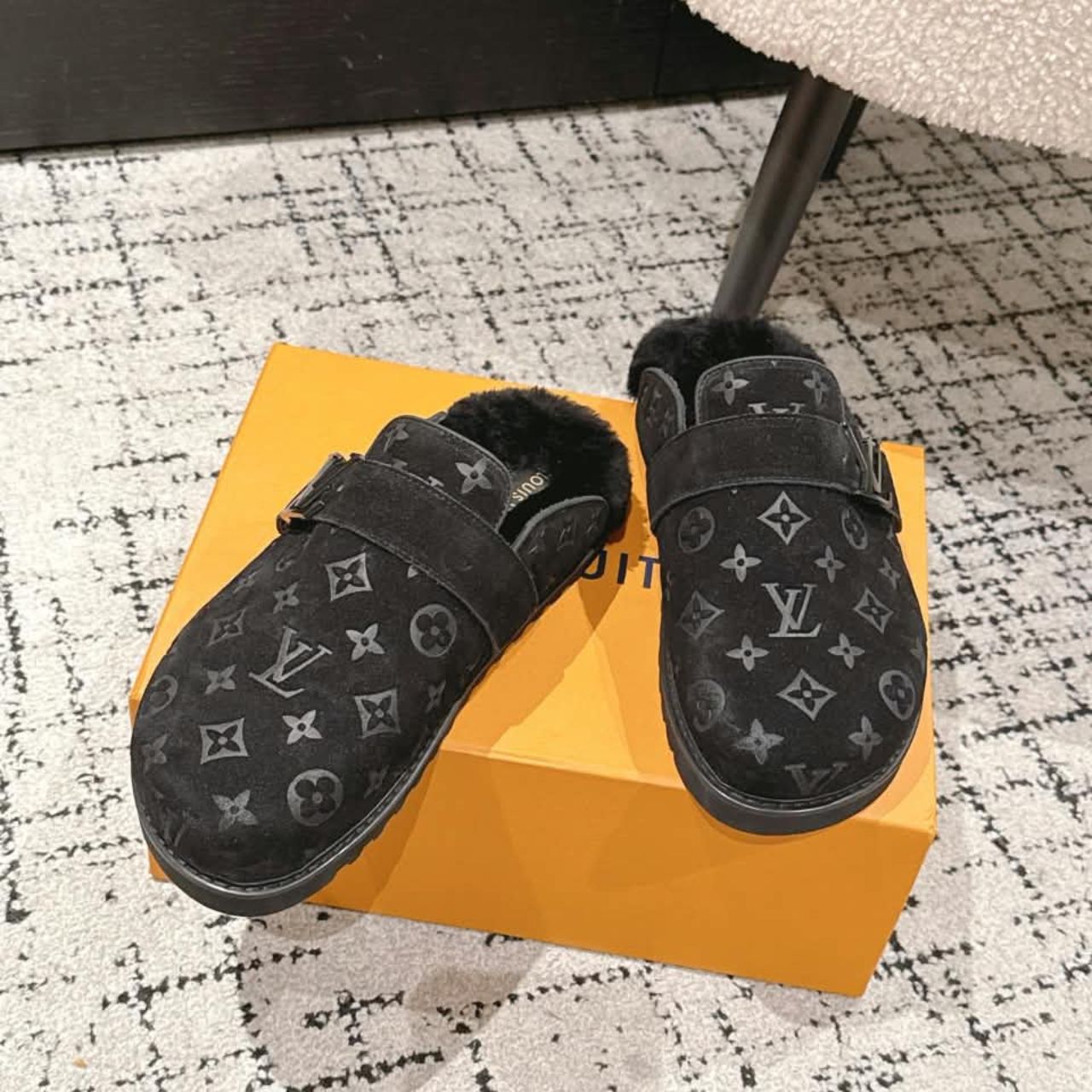 Louis Vuitton LV Cosy Mule Monogram Suede Black - Image 3