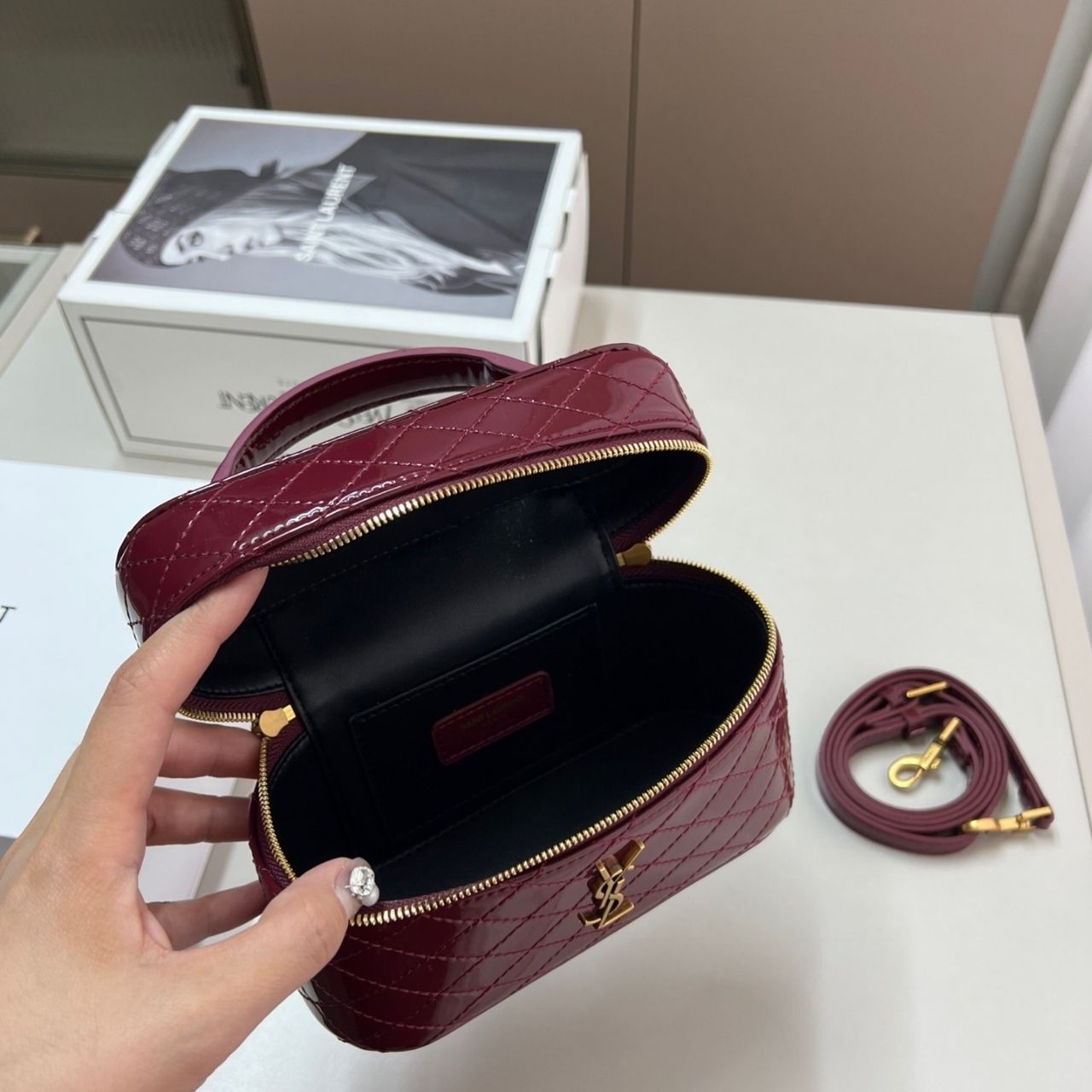 Saint Laurent Gaby Vanity Bag Rouge Cabernet 19Cm - Image 10
