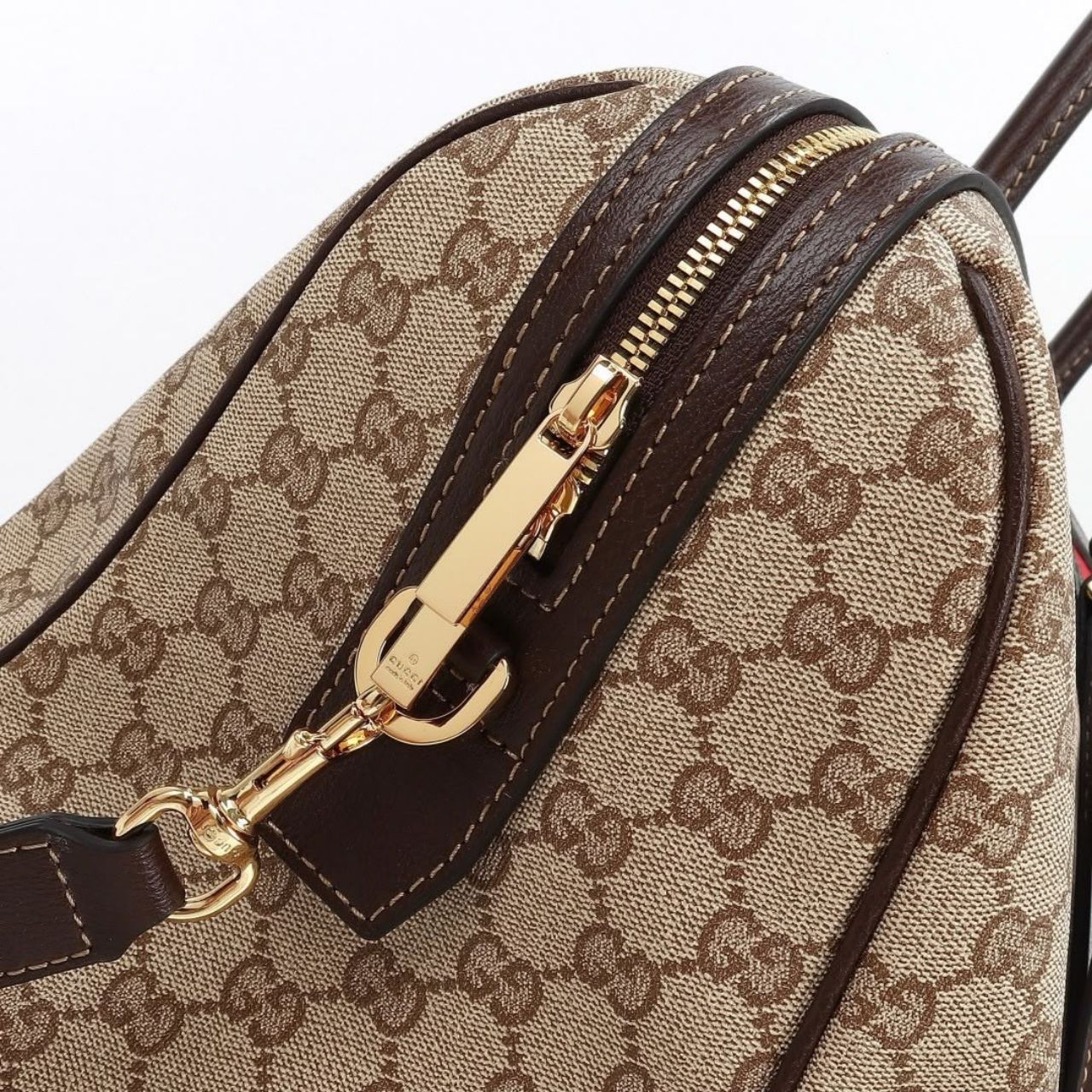 Prestige Edition – Gucci Medium GG Duffle Bag With Web Sand And Dark Brown 47cm - Image 9