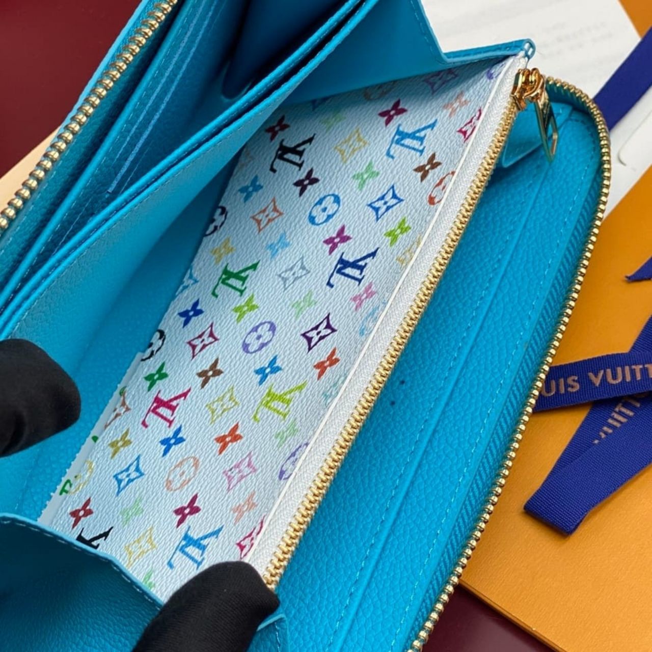 Prestige Edition - Louis Vuitton x Takashi Murakami Zippy Wallet Royal Blue 19.5cm - Image 7