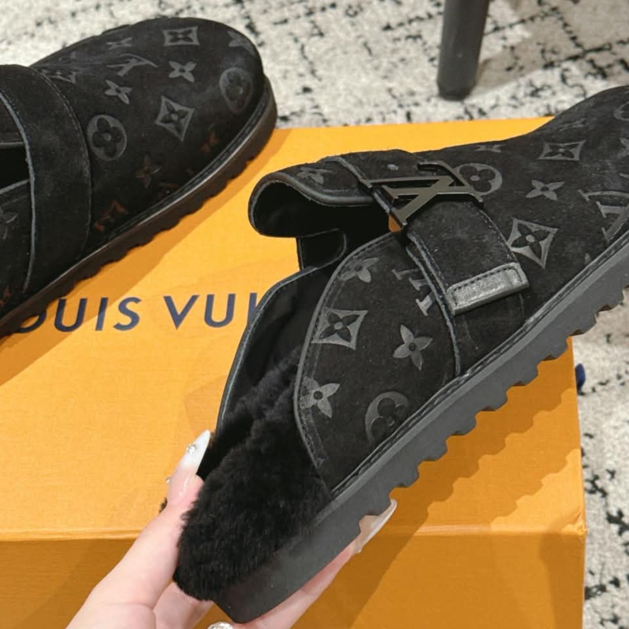 Louis Vuitton LV Cosy Mule Monogram Suede Black - Image 8