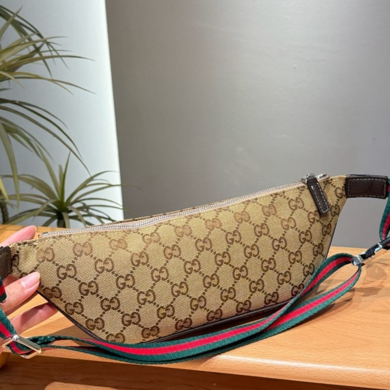 Gucci Flatpack Small Belt Bag Sand And Dark Brown 34cm - Image 4
